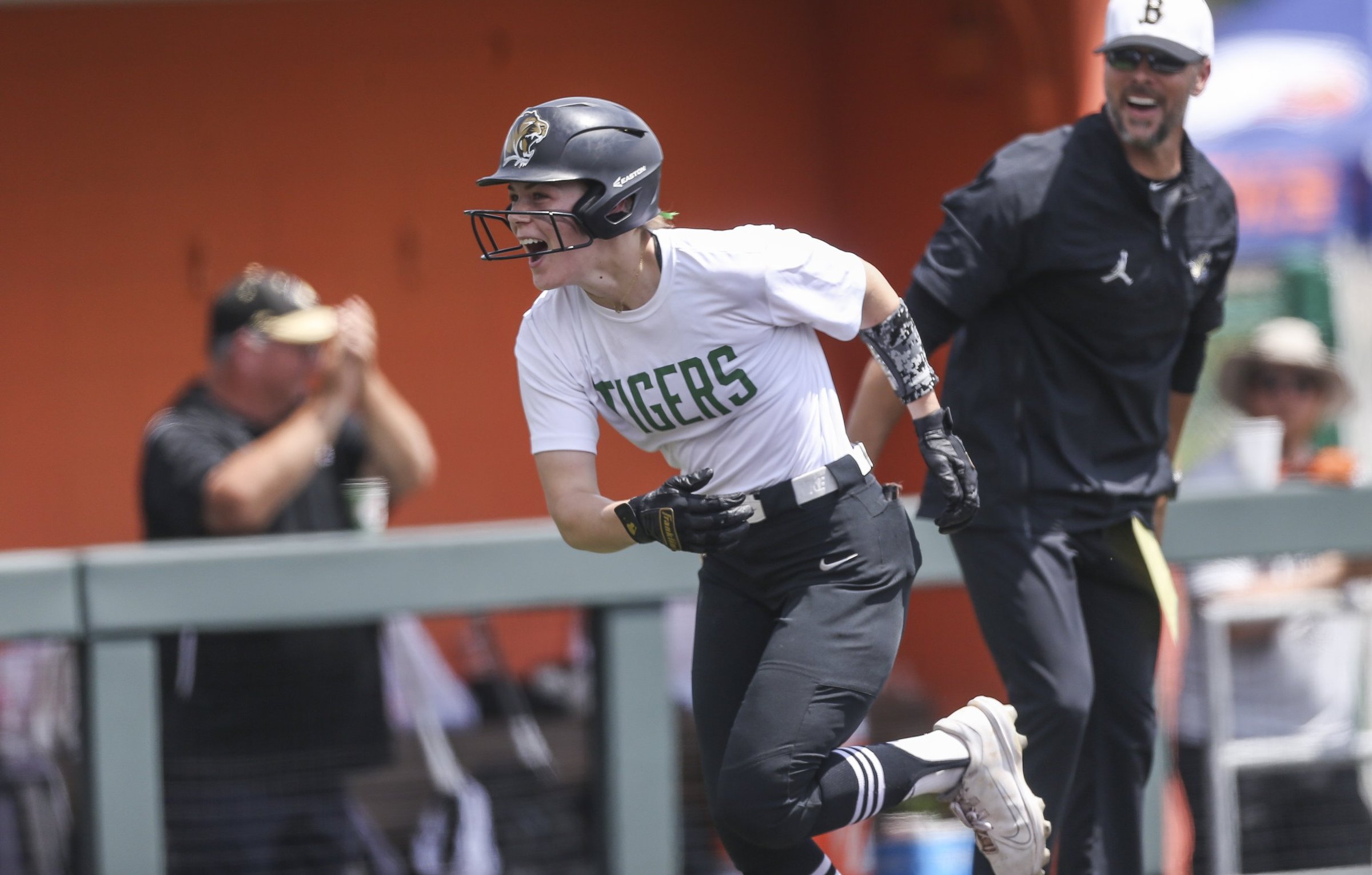 6A SOFTBALL: Bentonville rallies past North Little Rock - Vimarsana News