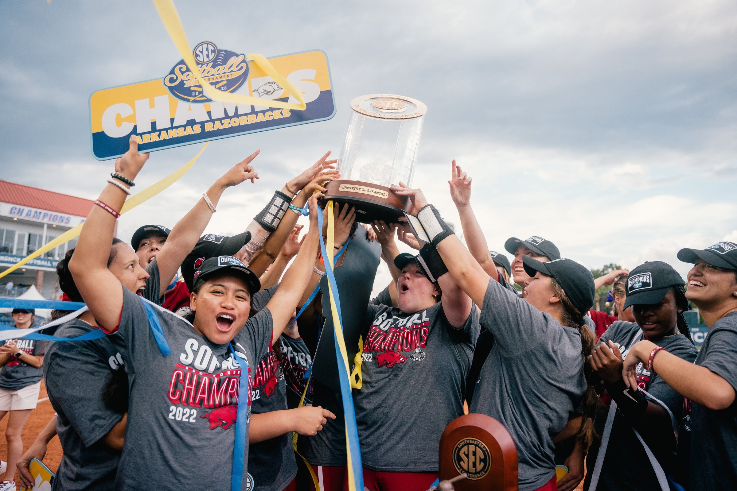 Queens of diamond: Arkansas locks up first SEC softball tournament title - Vimarsana News