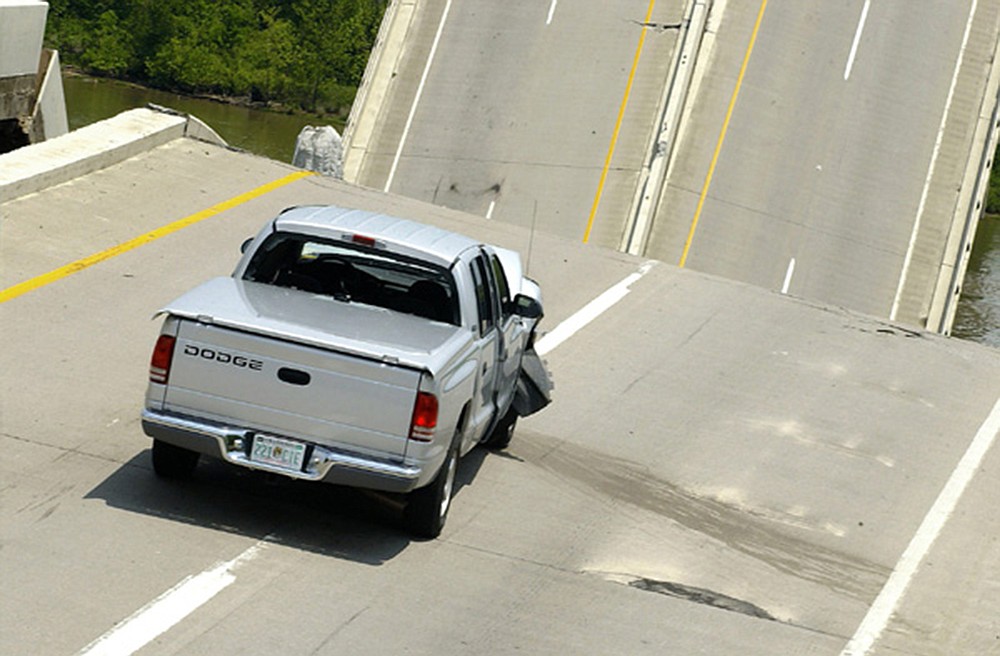 Remember when, Arkansas? It’s been 20 years since I40 bridge collapse