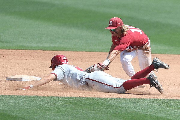 Alabama baseball loses second straight SEC series to Mississippi State