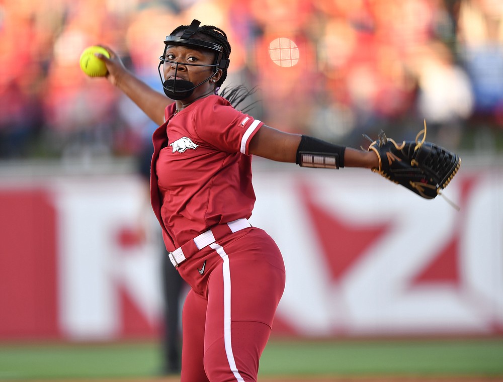 Texas softball: Texas adds five 2022 signees, transfer Hailey Dolcini