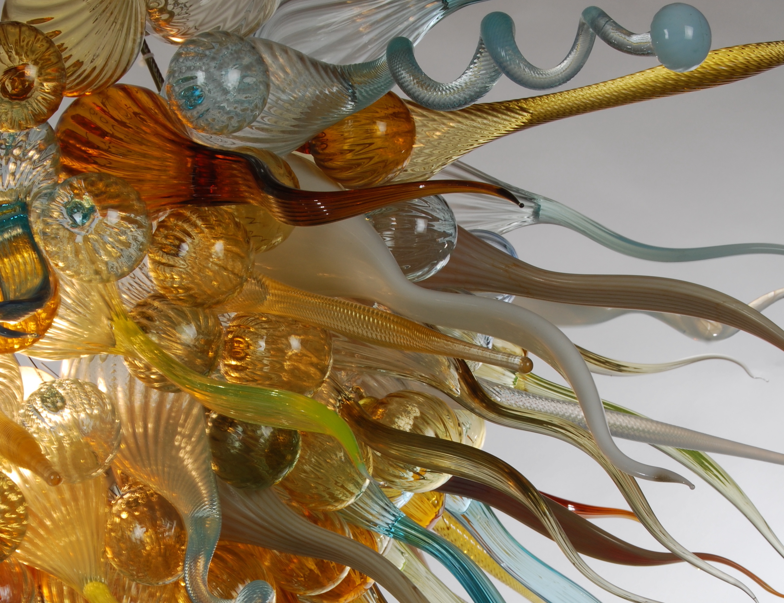 ENTERTAINMENT NOTES: Pulaski Tech gallery displays glass 'Variations & Mutations' - Vimarsana News