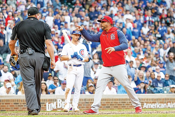 Cards score 4 in 10th to beat Cubs 7-4, split doubleheader - Vimarsana News