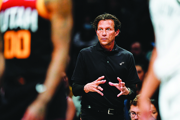 Snyder ends his tenure as Jazz coach after 8 seasons - Vimarsana News