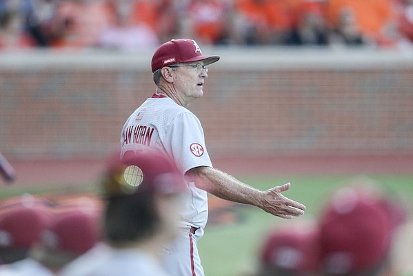 Arkansas baseball coach Dave Van Horn, players on loss to OSU