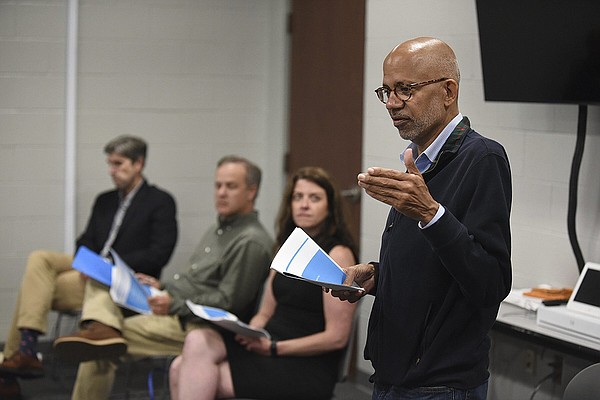 Faced with aged and outdated facilities, Little Rock Zoo director makes case for city's bond proposal - Vimarsana News