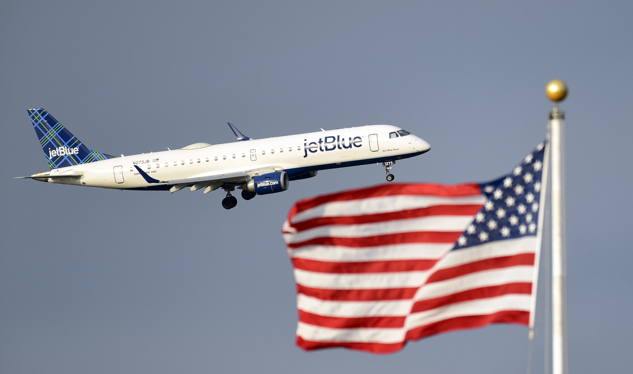 Spirit Airlines puts off buyout vote - Vimarsana News