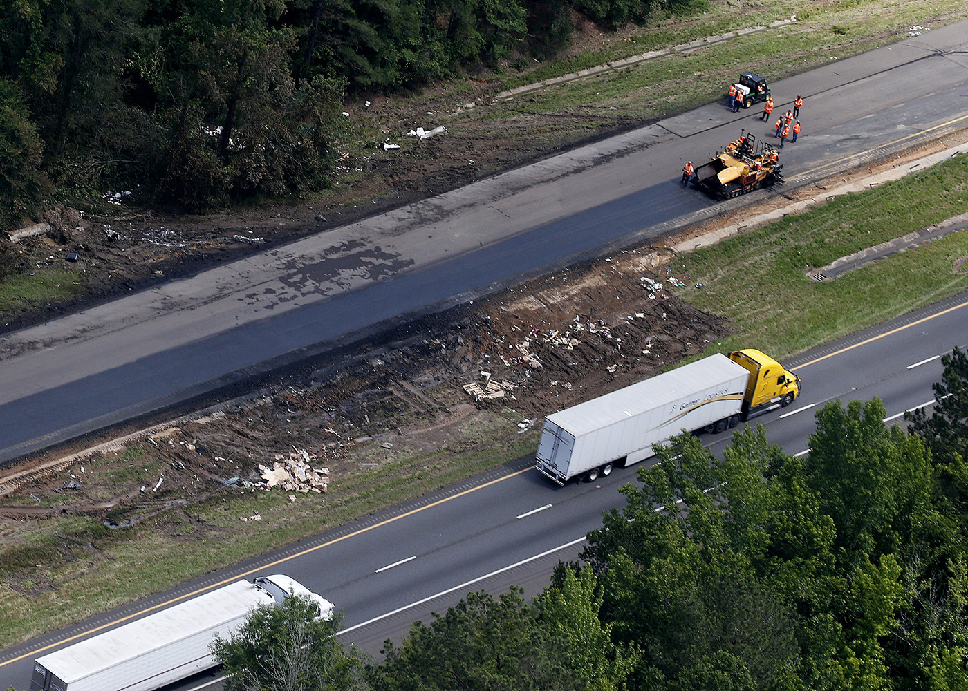 I-30 reopens at site of crash where 3 killed - Vimarsana News