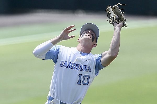 Arkansas baseball vs. UNC in super regional Game 2