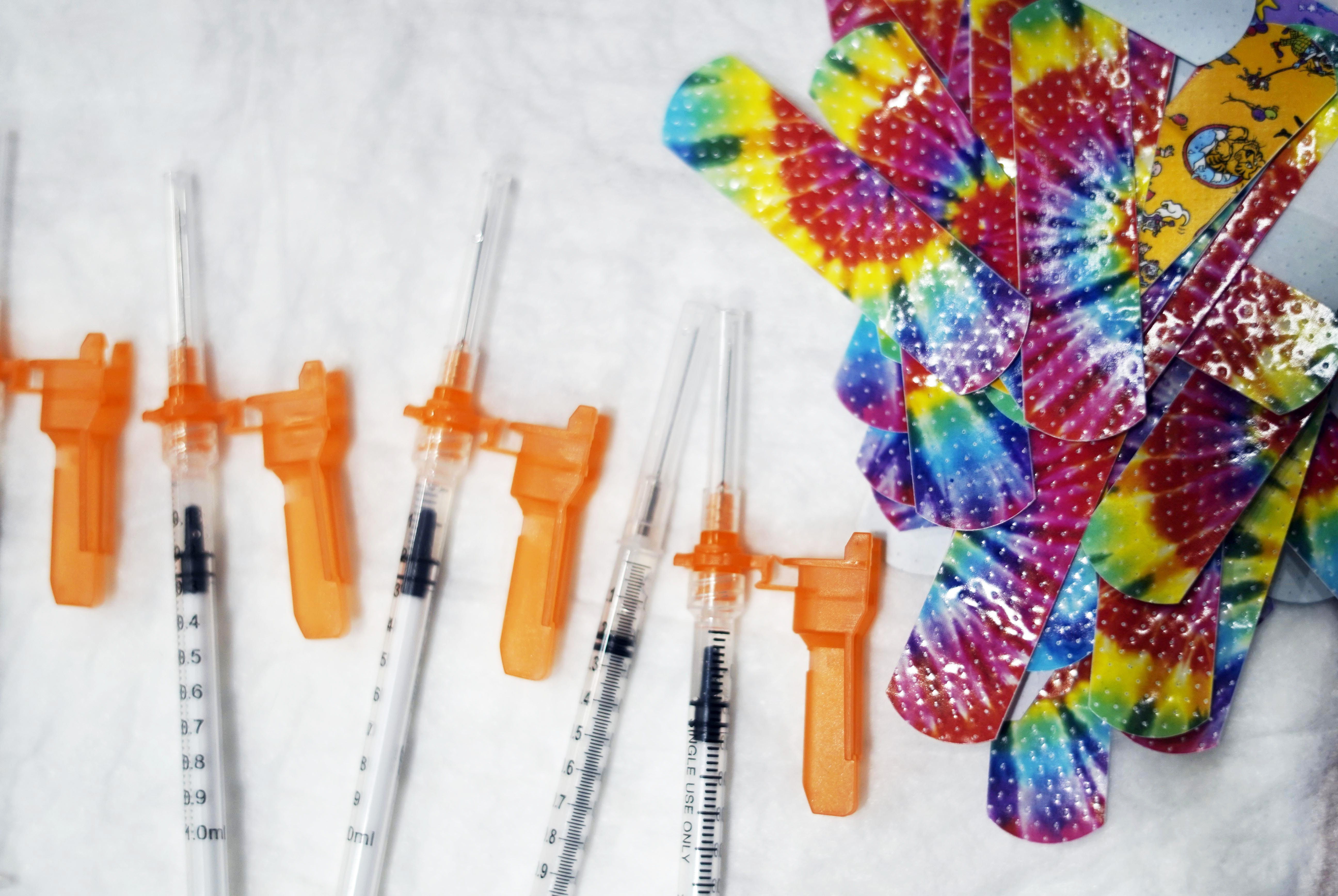 FDA authorizes 1st covid-19 shots for infants, preschoolers - Vimarsana News