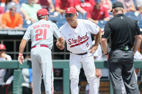 WholeHogSports - Van Horn 'really proud' of former aces in World Series