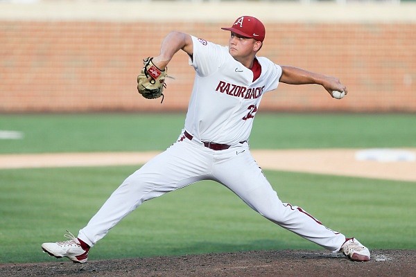 Report: Former Arkansas pitcher Zack Morris commits to TCU