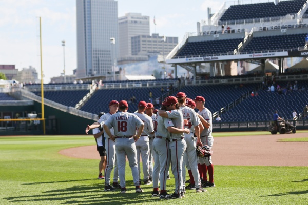 WholeHogSports - Van Horn 'really proud' of former aces in World Series