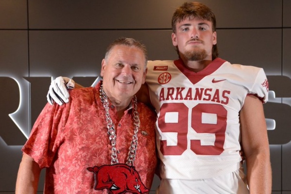 WholeHogSports - Undisputed: Hogs add another SEC trophy with