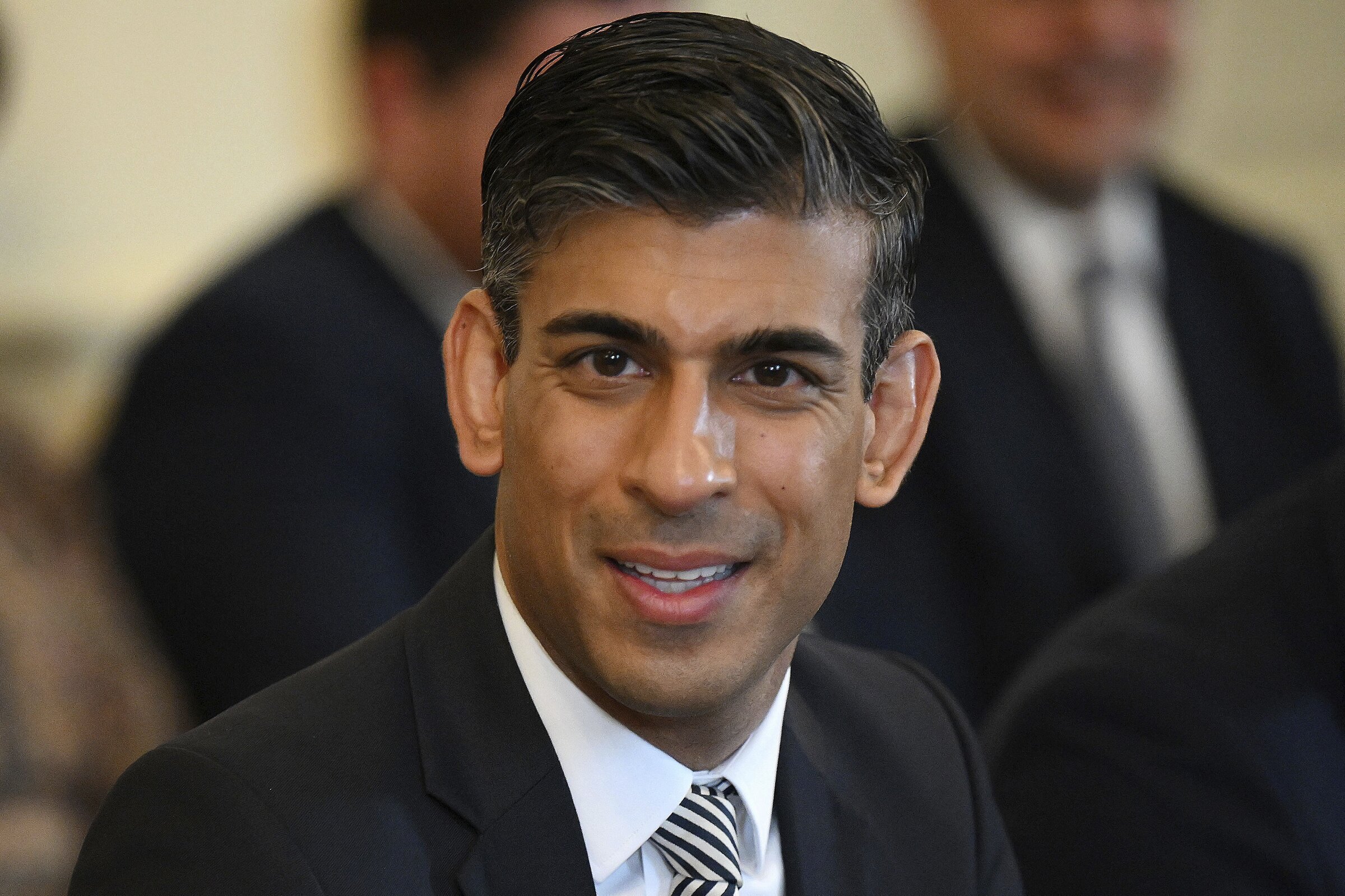 Sunak joins fray for U.K. premier - Vimarsana News