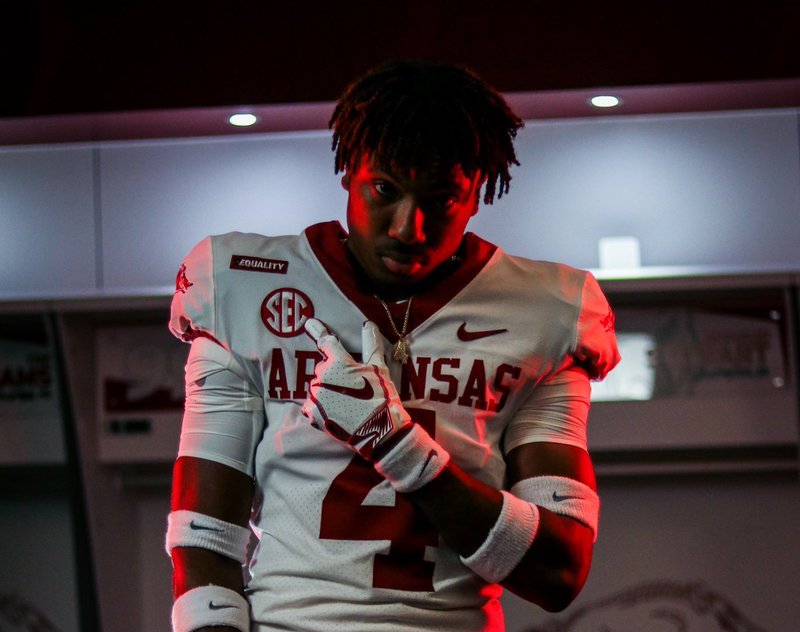 Arkansas coaches help land 4-star CB