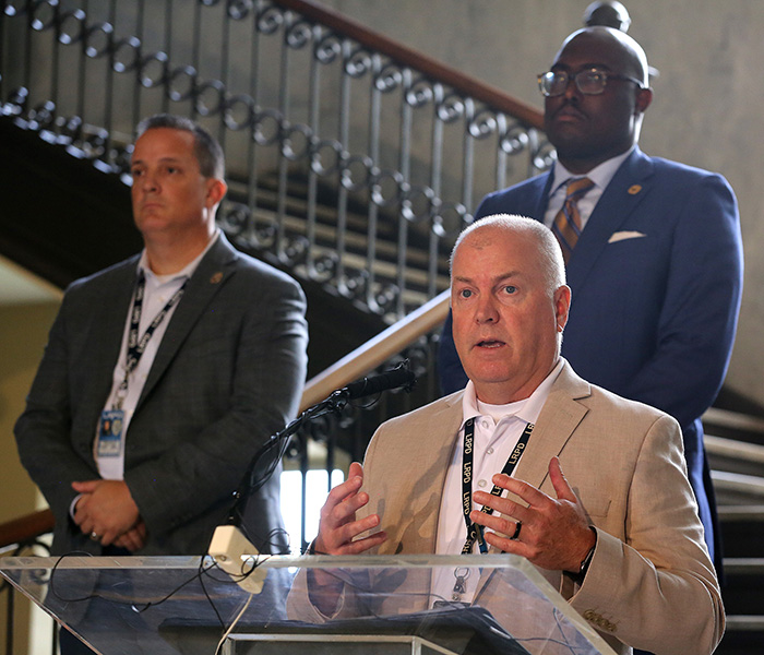 Little Rock mayor says city's violent crime down 3% in past year - Vimarsana News