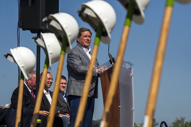 Jim Cargill, local president and chief executive officer for Arvest Bank in Little Rock, speaks Thursday during a groundbreaking ceremony for a new facility in the Port of Little Rock.
(Arkansas Democrat-Gazette/Stephen Swofford)