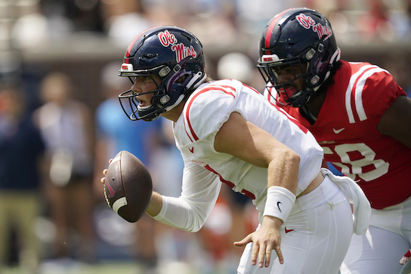 What does Lane Kiffin want to see from his quarterbacks in Grove Bowl?