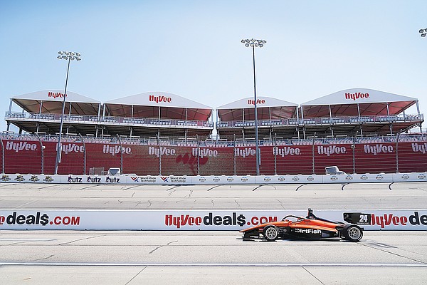 Hy-Vee pumps millions into Iowa for IndyCar extravaganza