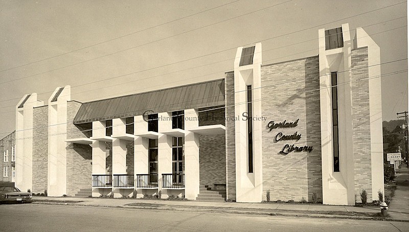 Garland County Library on Woodbine Street, with Children’s Addition, 1971.