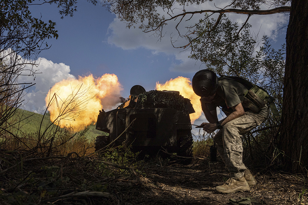 Ukraine hits bridge using U.S. rocket artillery - Vimarsana News