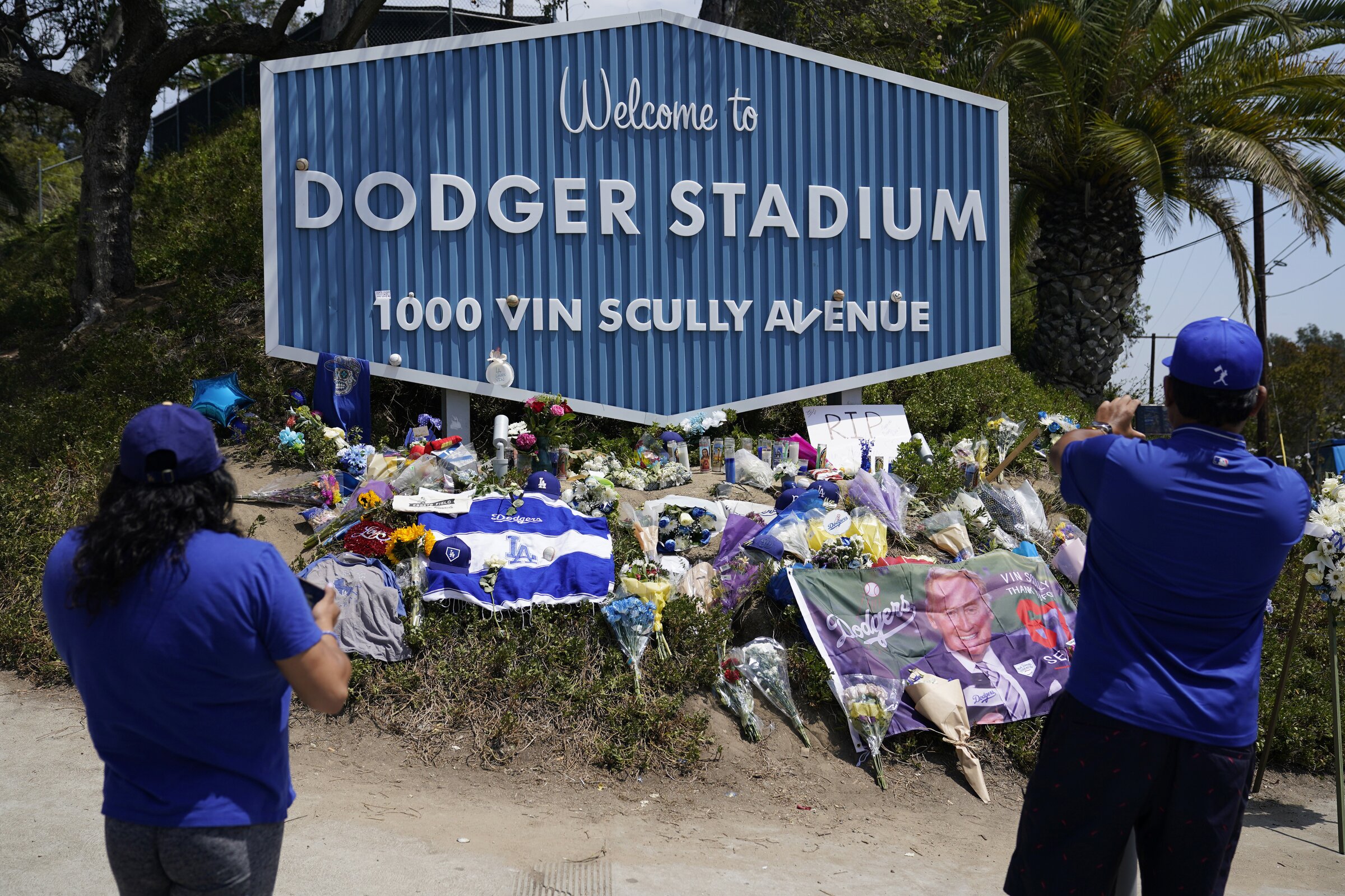 Rip Vin Scully Los Angeles Dodger Sports Commentator Thank You Vin