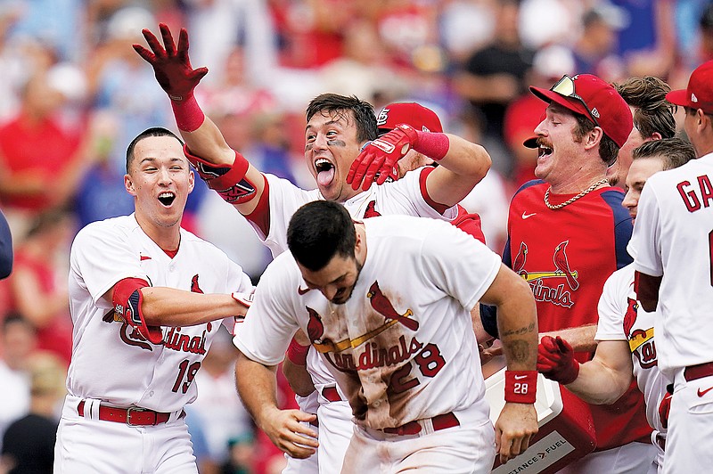 Quintana wins in St. Louis debut, Cardinals sweep DH vs Cubs