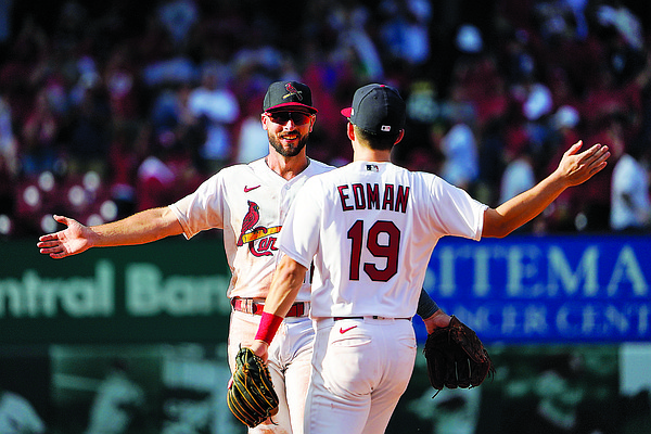 Cards outslug Yankees 12-9 to complete three-game sweep - Vimarsana News