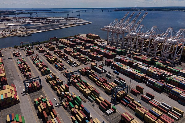 Russian goods still flow to U.S. - Vimarsana News