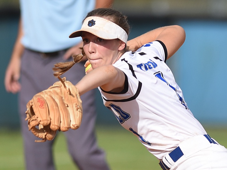Staff photo by Matt Hamilton / Ringgold (1) Zoey DeFoor fires the ball to first against Gordon Lee on Tuesday, August 30, 2022 at Ringgold High School.
