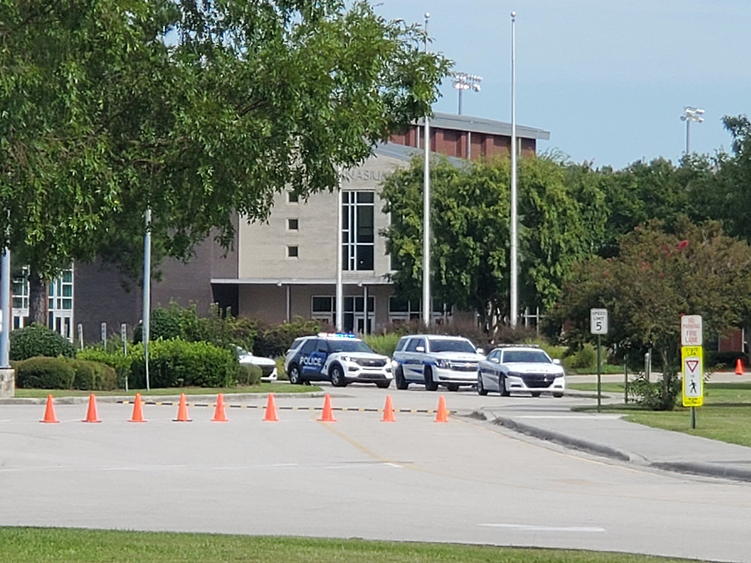 The nation in brief: N .C. high school knife rampage deadly - Vimarsana News
