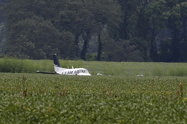 Pilot who threatened plane crash arrested - Vimarsana News