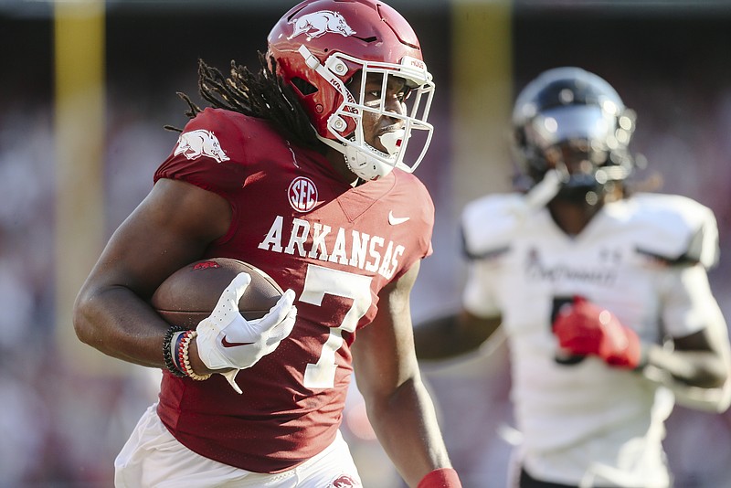 Cowboys 30 pre-draft visits profile: Arkansas linebacker Drew Sanders