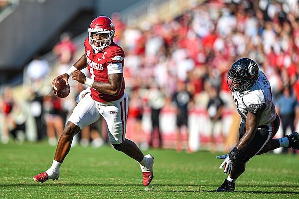 Cincinnati pulls off the upset of the year and goes to its third