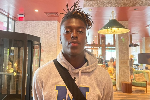 WholeHogSports - 4-star Shamar Easter locked in with Hogs after visit