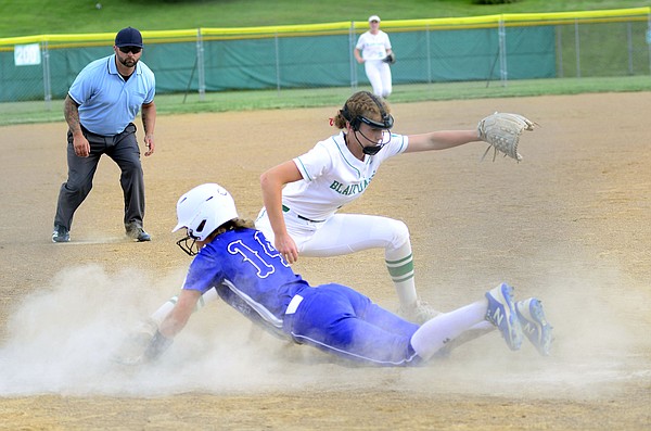 Capital City softball edges Blair Oaks in pitching duel - Vimarsana News