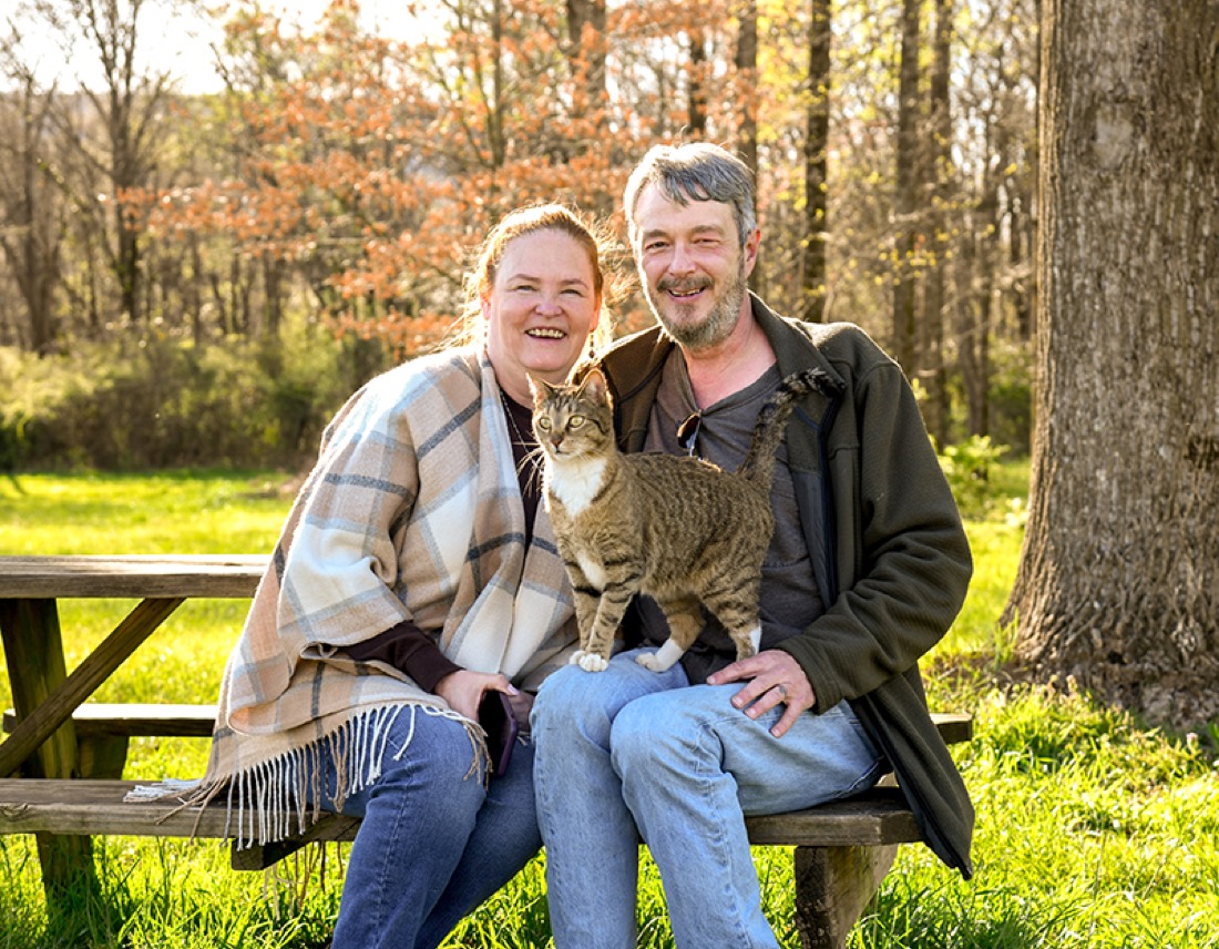 Vonda & Thomas Chamberlain with farm cat