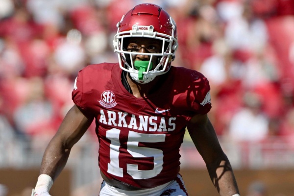 Blair, Woodard to transfer from Arkansas