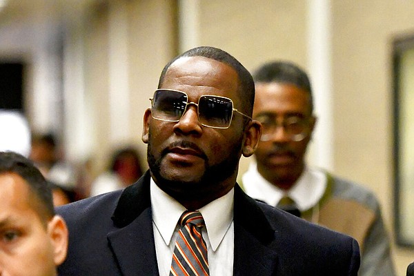 Jury gets R. Kelly's child pornography and trial-fixing case - Vimarsana News