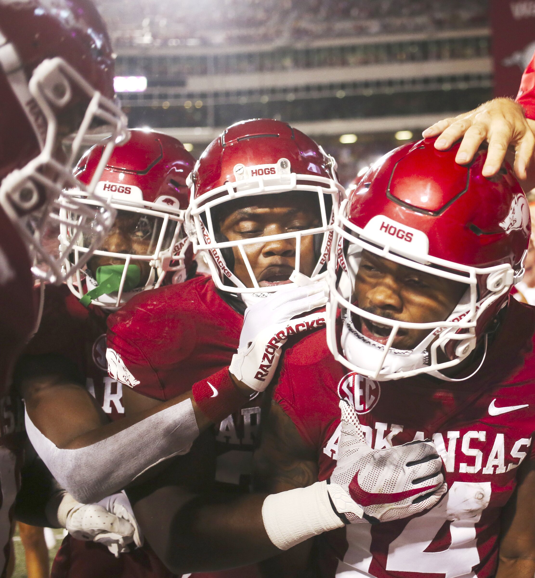 WholeHogSports - Capital gains: Hogs put away UAPB with big plays early