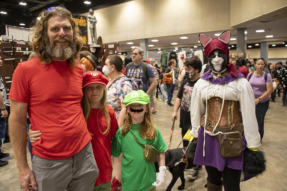 Geeking out Thousands attend Arkansas Comic Con — many in costume