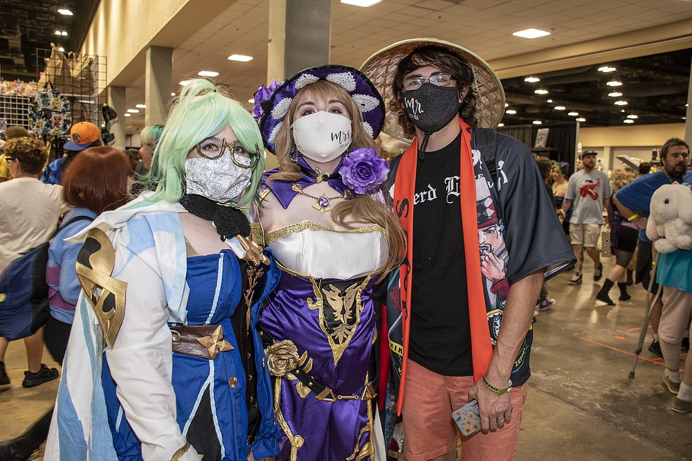 Geeking out Thousands attend Arkansas Comic Con — many in costume
