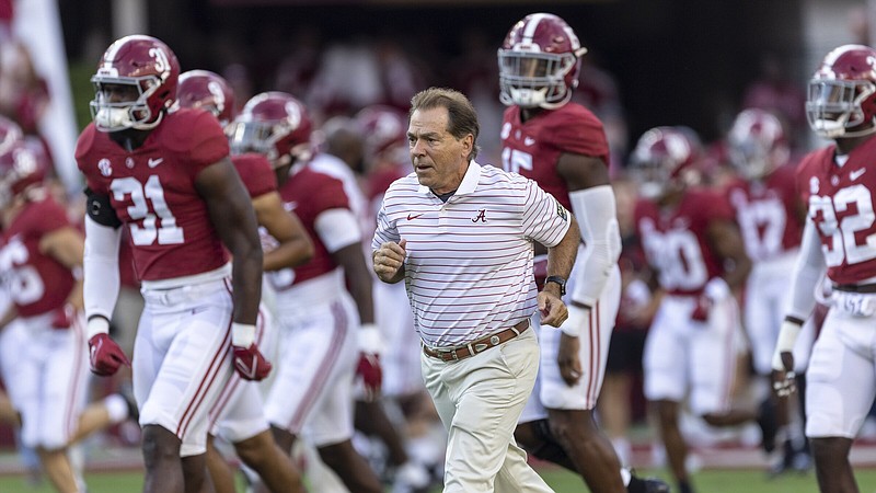 Same old Alabama: Young, Anderson help Tide keep rolling along