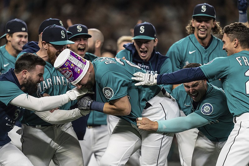 Replying to @brandaroo_ Seattle Mariners promo calendar review. Though