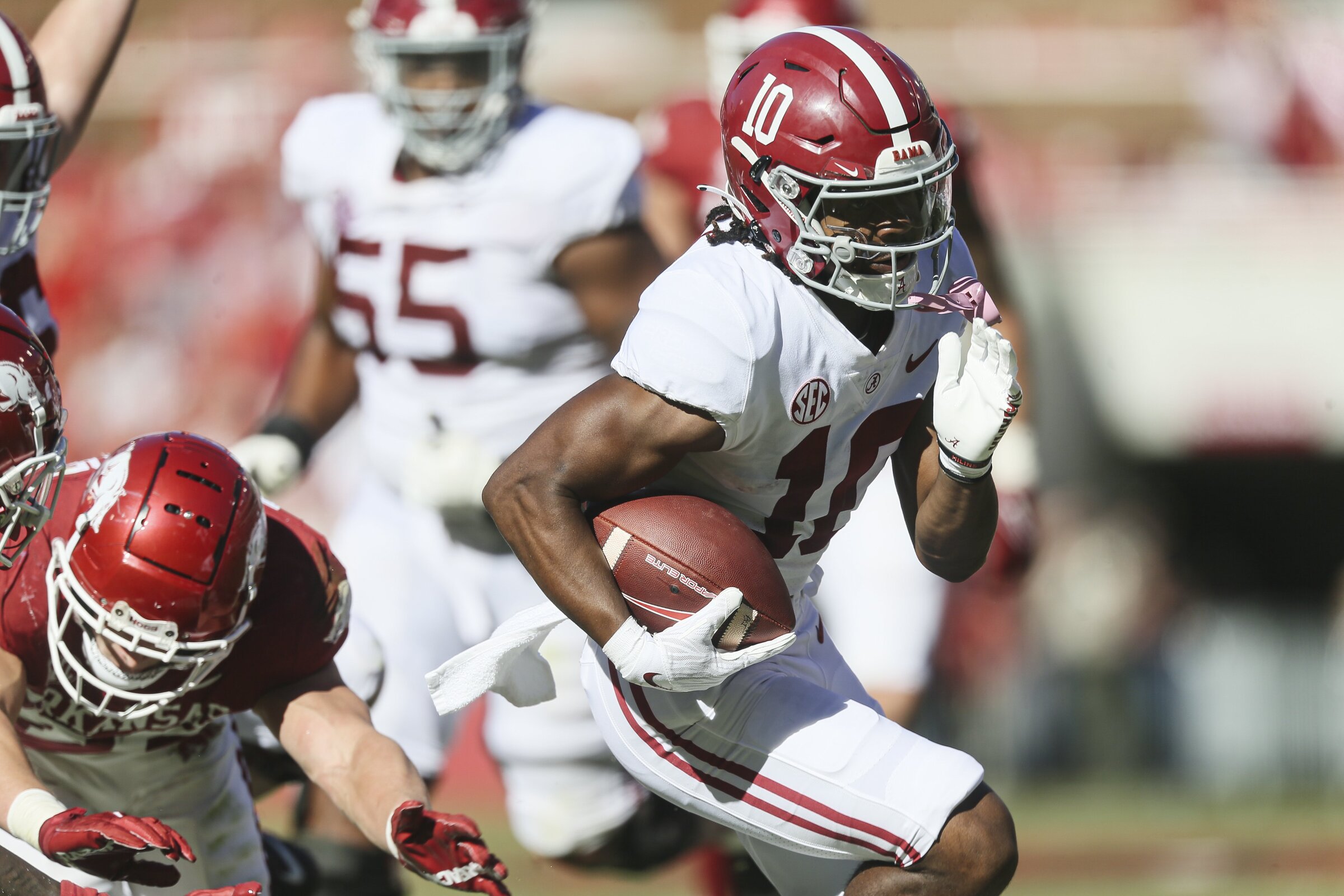 Tide take advantage of third-down conversions - Vimarsana News