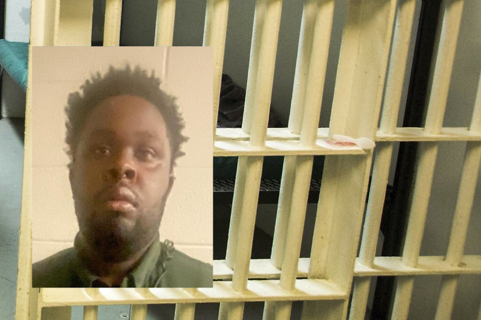 Jefferson County jailer arrested on job