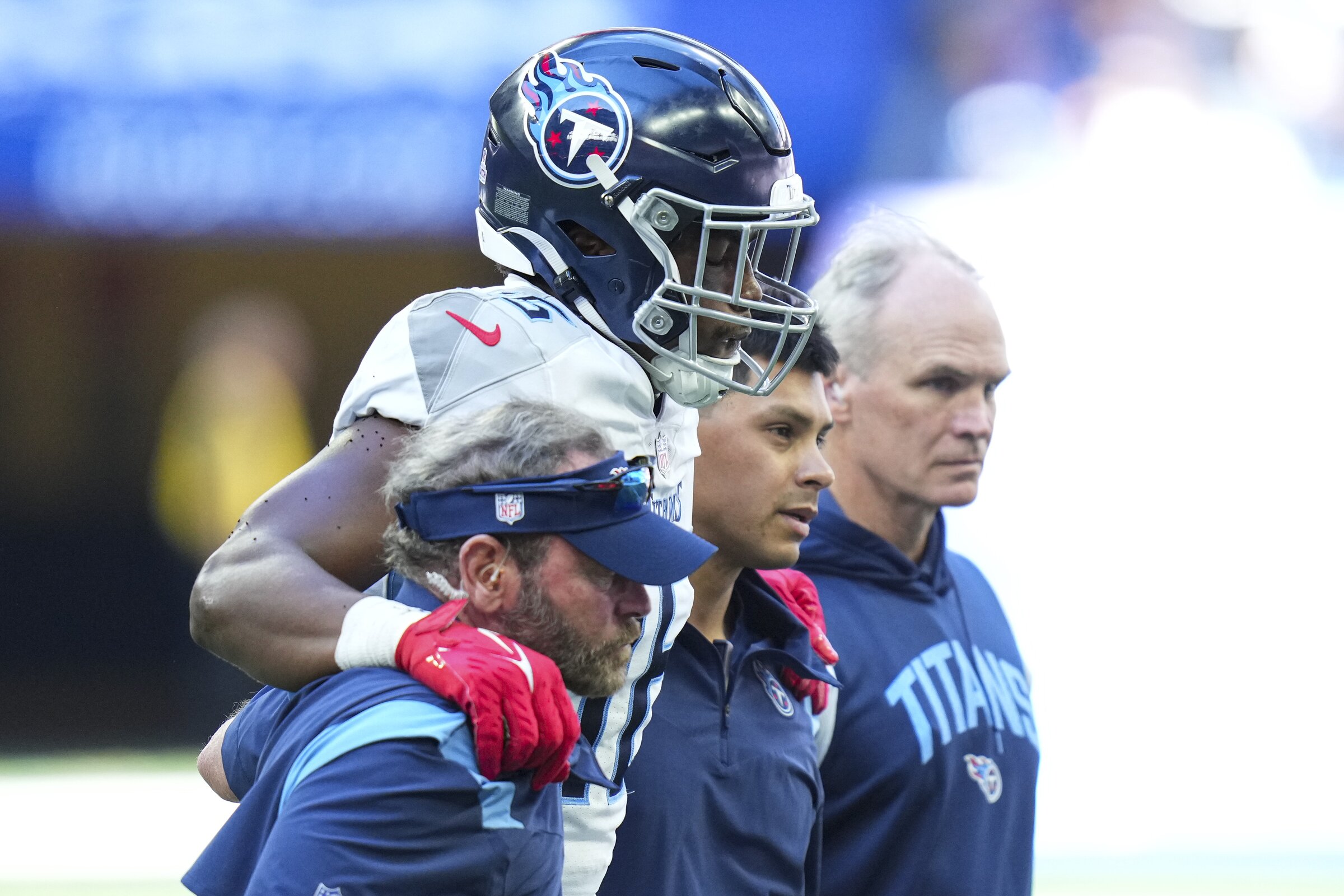 Tennessee Titans nose tackle Teair Tart (93) comes off the field