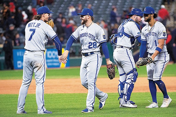 Perez has 4 hits, Royals beat AL Central champion Guardians