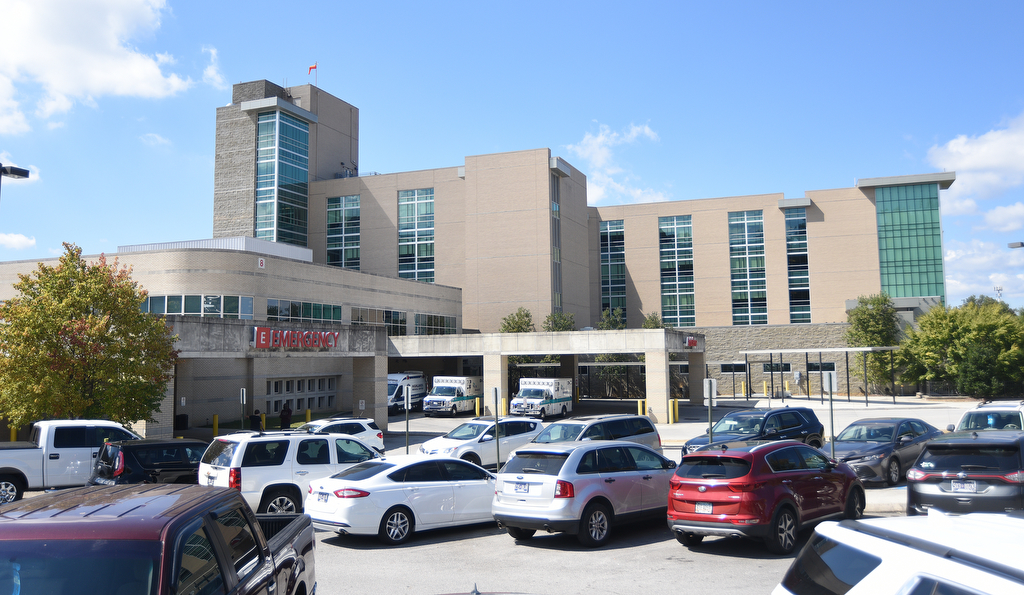 Staff photo by Matt Hamilton / The emergency entrance at CHI Memorial Hospital on Tuesday, October 4, 2022.